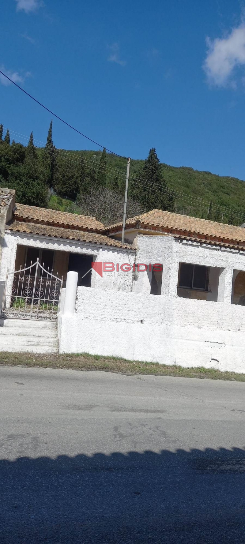 10-74891659 ΚΕΡΚΥΡΑ οικόπεδο και μονοκατοικία .