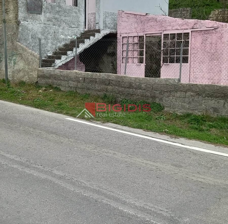 ΚΕΡΚΥΡΑ  οικόπεδο και μονοκατοικία .
