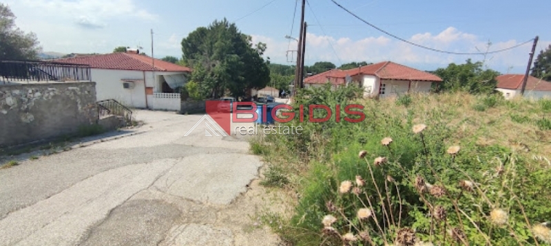 Κωδικός ακινήτου: 10-7670 – Σέρρες, Επτάμυλοι. Πωλείται οικοδομήσιμο επίπεδο οικόπεδο με συνολική επιφάνεια 303 τ.μ
