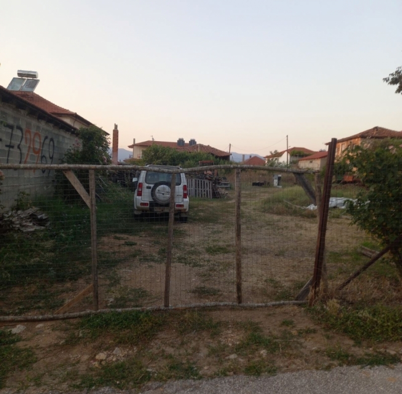 οικοδομήσιμο οικόπεδο