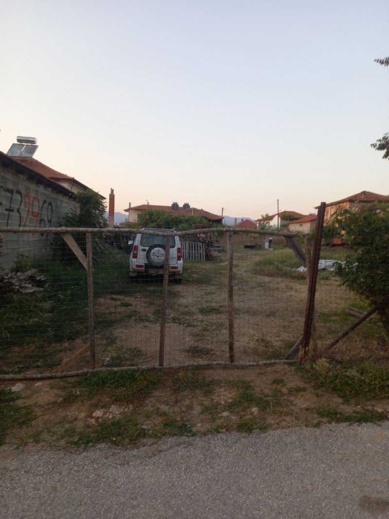 οικοδομήσιμο οικόπεδο