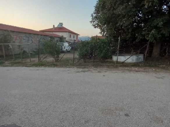 οικοδομήσιμο οικόπεδο