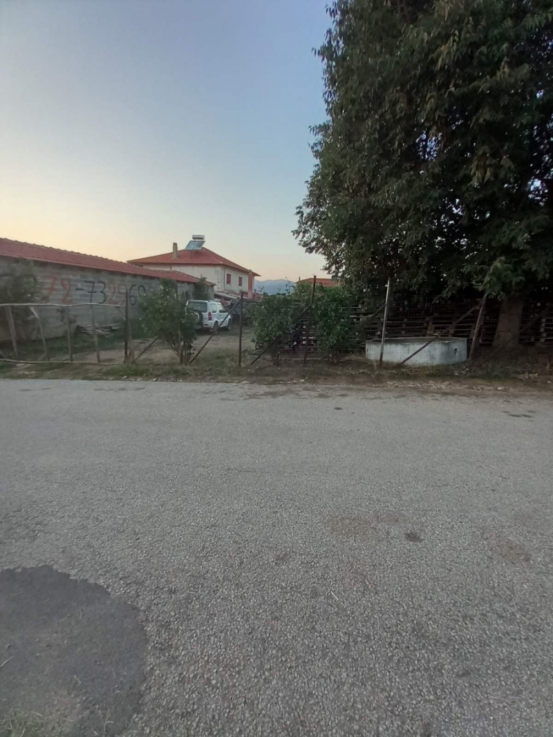 οικοδομήσιμο οικόπεδο