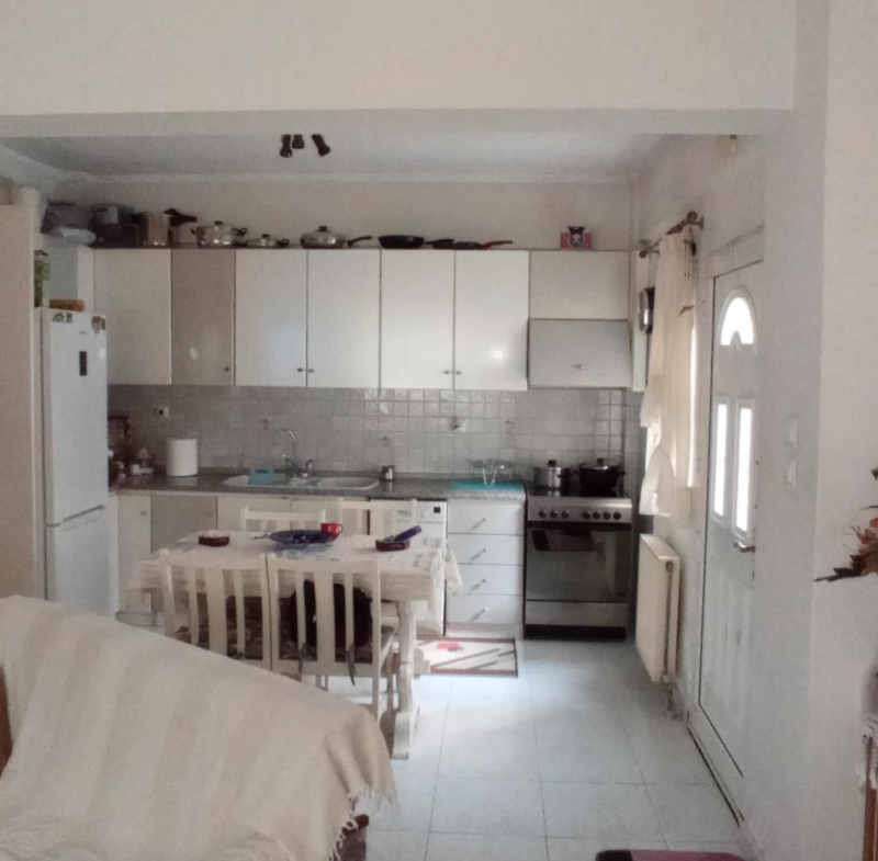 ΠΕΡΑΙΑ ΥΠΕΡΟΧΗ Μεζονέτα 2 επιπέδων ισόγειο και ανώγειο επιφάνειας 101 τετραγωνικών μέτρων .