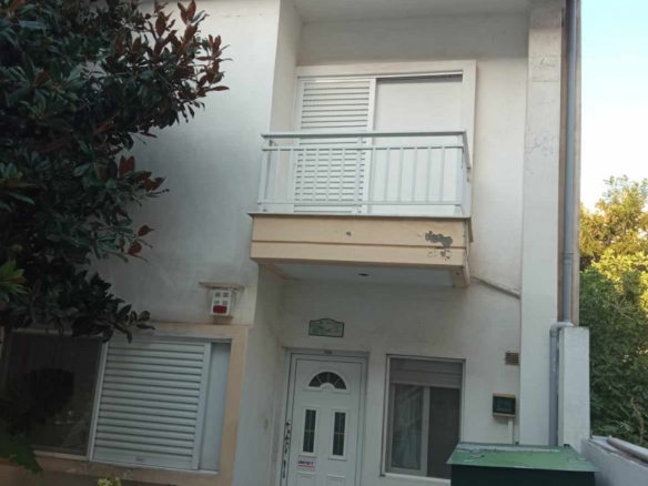ΠΕΡΑΙΑ ΥΠΕΡΟΧΗ Μεζονέτα 2 επιπέδων ισόγειο και ανώγειο επιφάνειας 101 τετραγωνικών μέτρων .