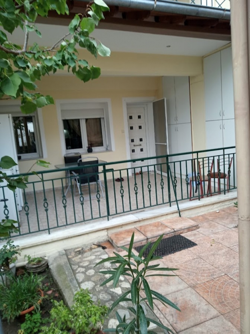 ΕΞΑΙΡΕΤΙΚΗ ανακατασκευασμένη πολυτελής  πέτρινη κατοικία σε 3 επίπεδα