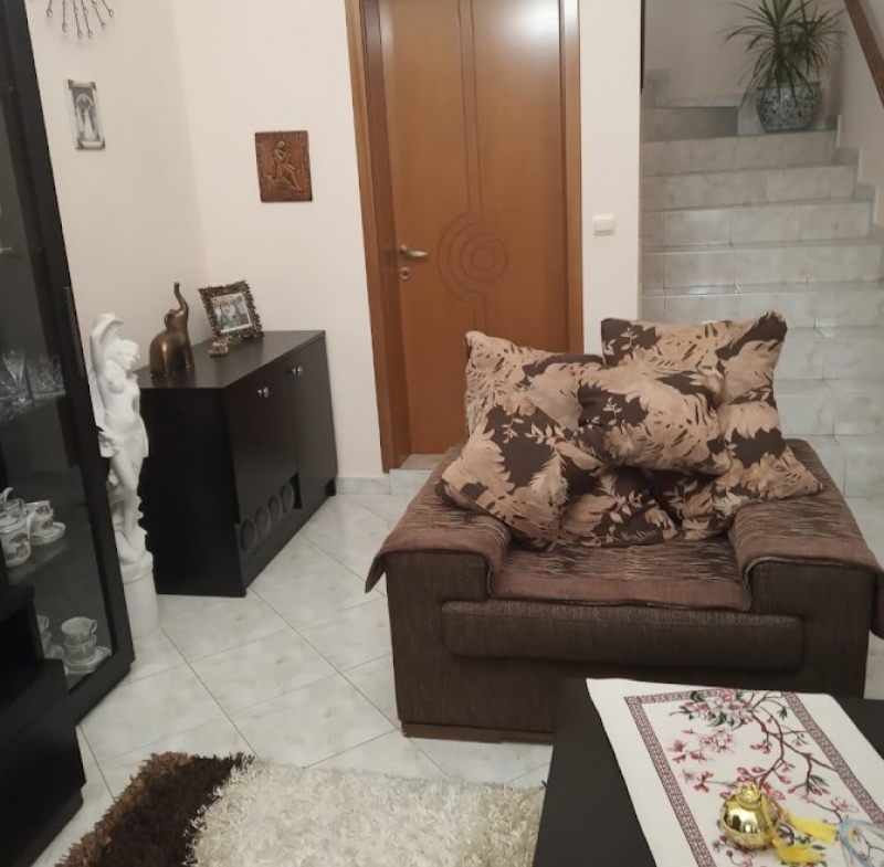 ΕΞΑΙΡΕΤΙΚΗ ανακατασκευασμένη πολυτελής  πέτρινη κατοικία σε 3 επίπεδα
