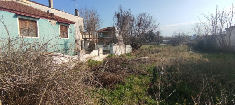 ΕΠΕΝΔΥΤΙΚΟ οικόπεδο για κατοικία .
