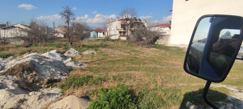 ΕΠΕΝΔΥΤΙΚΟ οικόπεδο για κατοικία .
