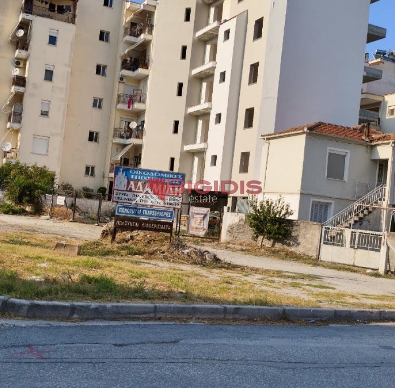 Τριάρι υπο κατασκευή  παράδοση το 2025 .