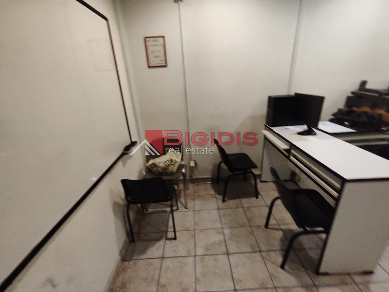 Εξαιρετικός χώρος γραφείων