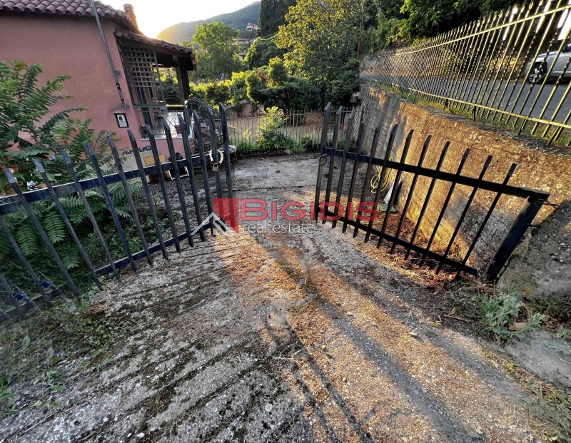 ΑΝΩ ΠΟΡΟΙΑ  μοναδική τριπλοκατοικία για επενδυση