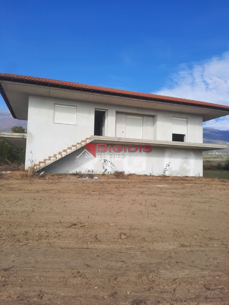 10-83642661 υπο κατασκευή μονοκατοικία