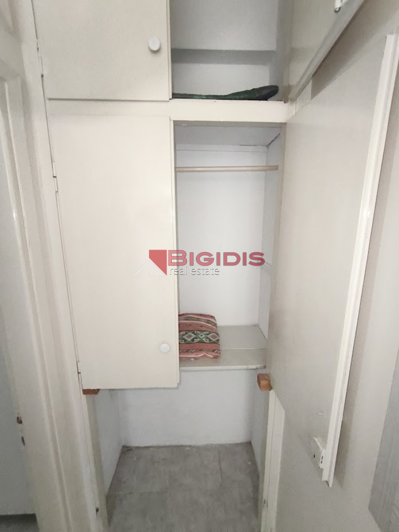 10-83721546 ΕΠΙΠΛΩΜΕΝΗ γκαρσονιέρα .