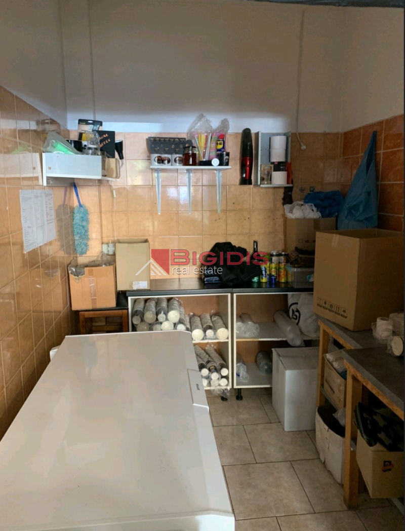 ΕΠΕΝΔΥΤΙΚΟ κατάστημα με επιχείρηση .