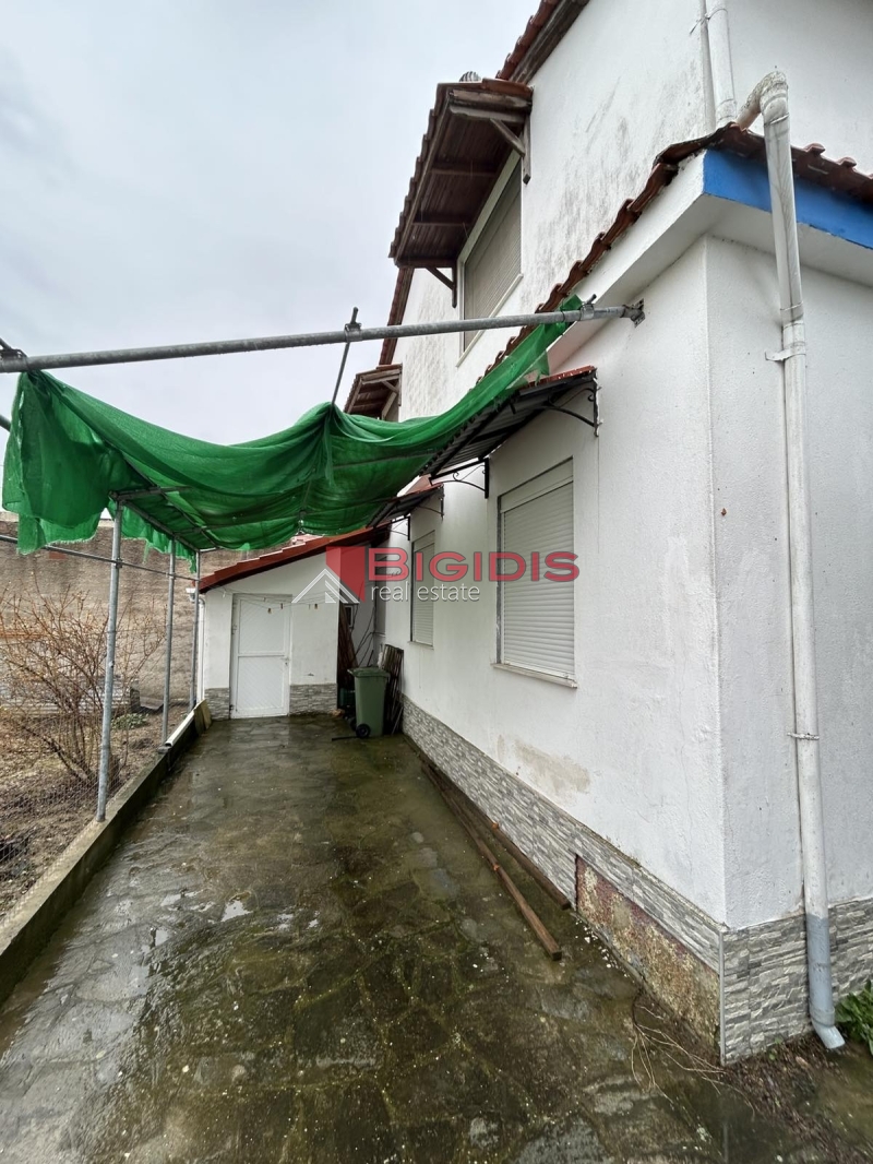 10-84022045 ΔΙΠΛΟΚΑΤΟΙΚΙΑ στην ακτη ΠΕΤΕΙΝΟΥ
