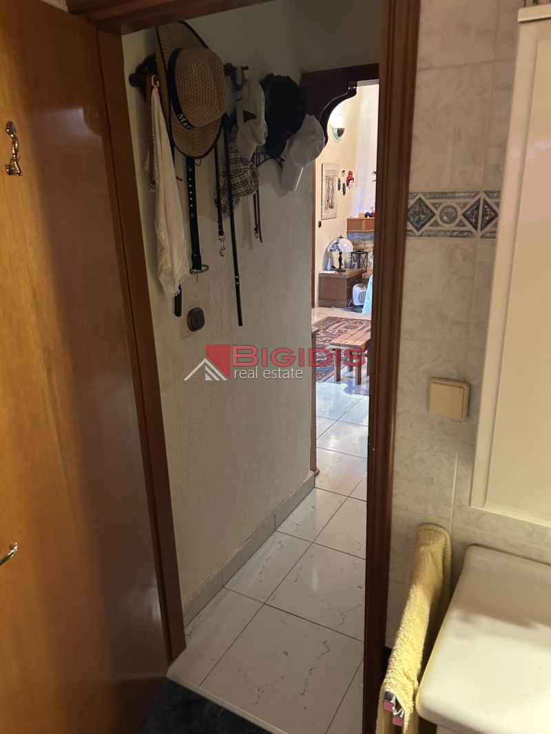 10-84023477 ΔΙΠΛΟΚΑΤΟΙΚΙΑ στην ακτη ΠΕΤΕΙΝΟΥ