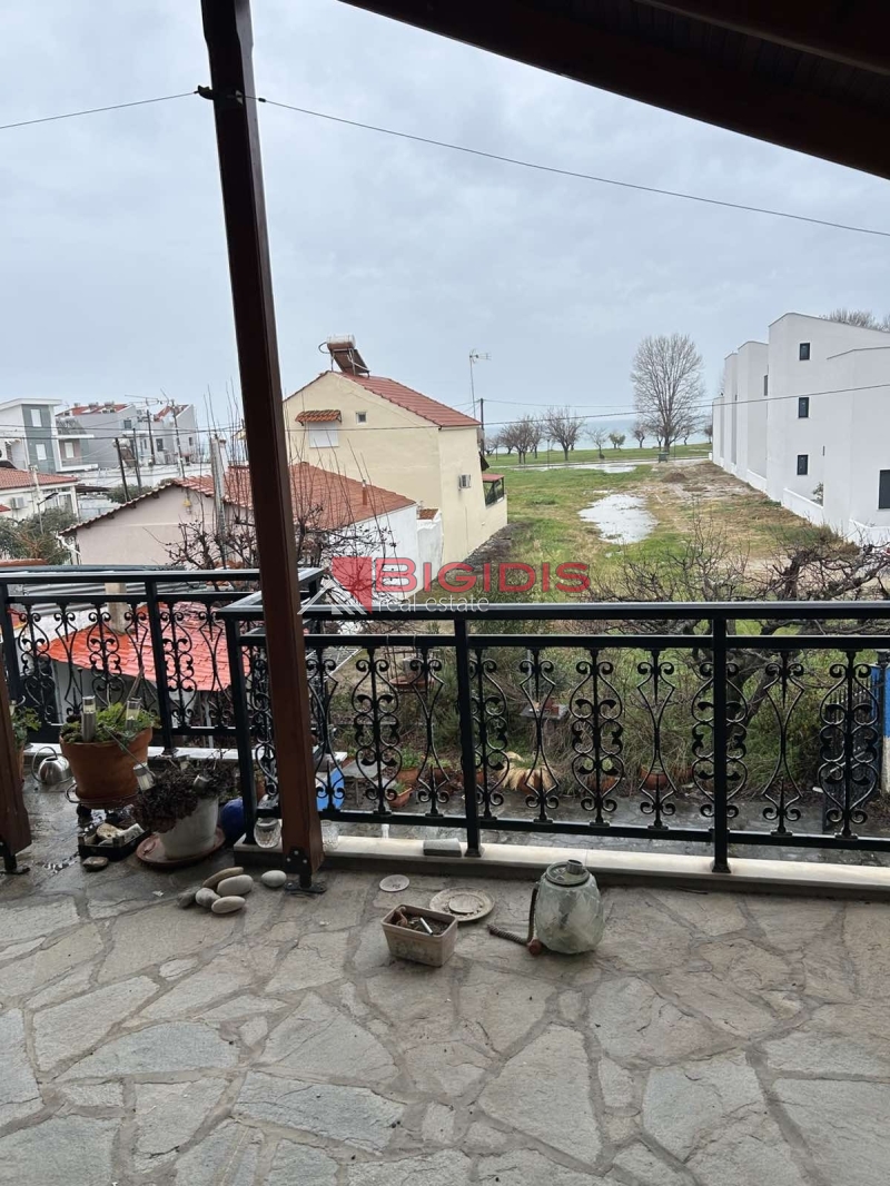 10-84027189 ΔΙΠΛΟΚΑΤΟΙΚΙΑ στην ακτη ΠΕΤΕΙΝΟΥ