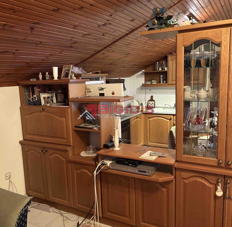 ΔΙΠΛΟΚΑΤΟΙΚΙΑ στην ακτη ΠΕΤΕΙΝΟΥ