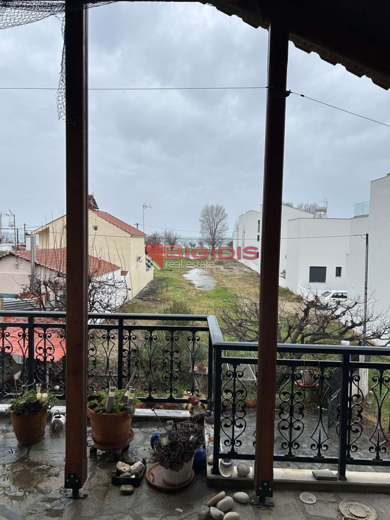 10-84027614 ΔΙΠΛΟΚΑΤΟΙΚΙΑ στην ακτη ΠΕΤΕΙΝΟΥ