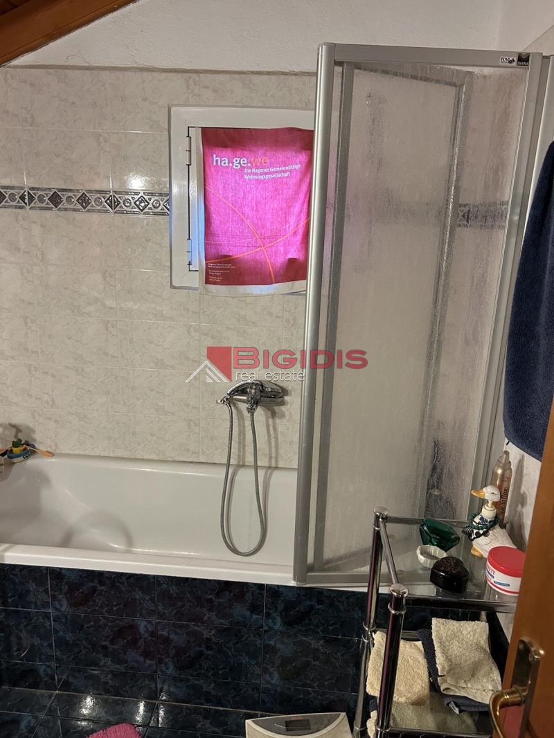 10-84028735 ΔΙΠΛΟΚΑΤΟΙΚΙΑ στην ακτη ΠΕΤΕΙΝΟΥ