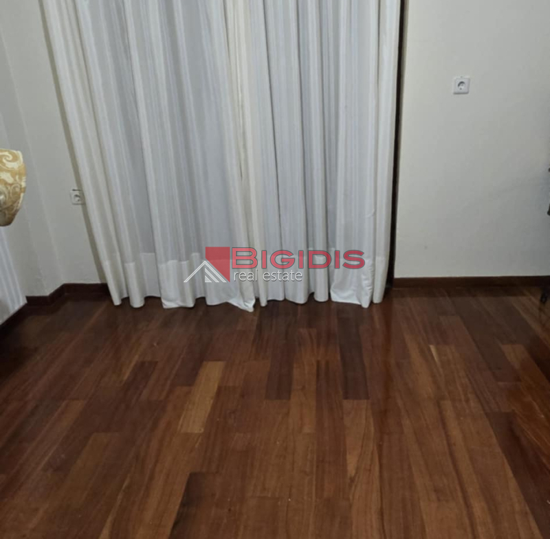 εξαιρετική διπλοκατοικία