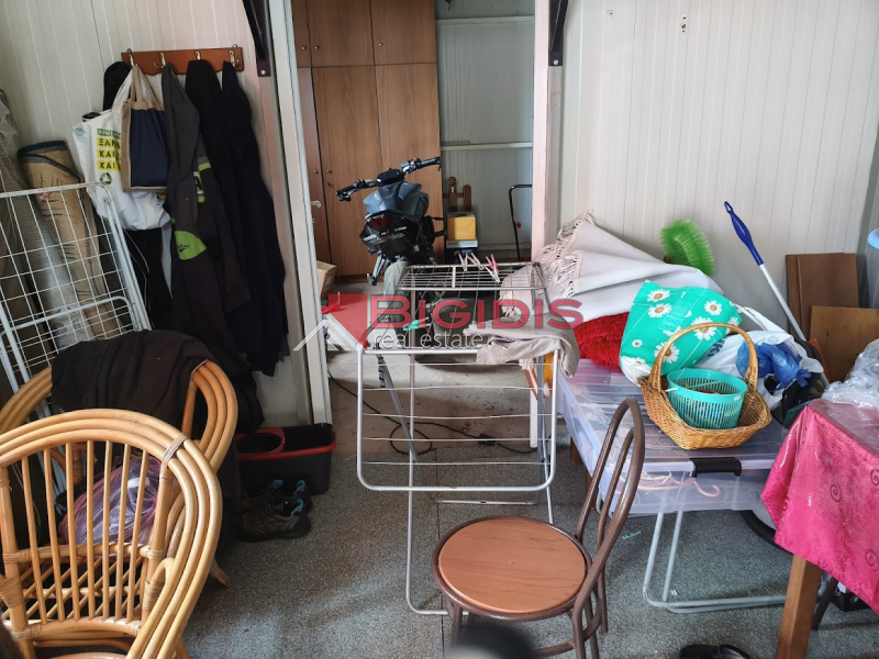 εξαιρετική διπλοκατοικία