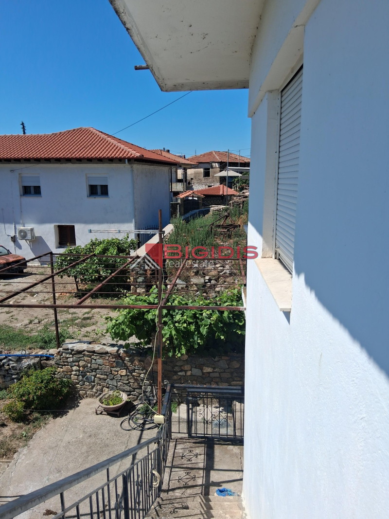 Πανοραμικό διαμέρισμα στα Άνω Πορόια