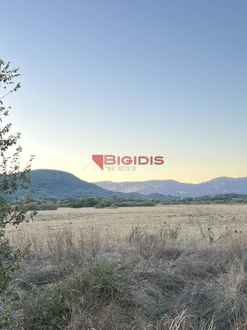 10-85053693 ΕΠΕΝΔΥΤΙΚΟ ΑΓΡΟΤΕΜΑΧΙΟ