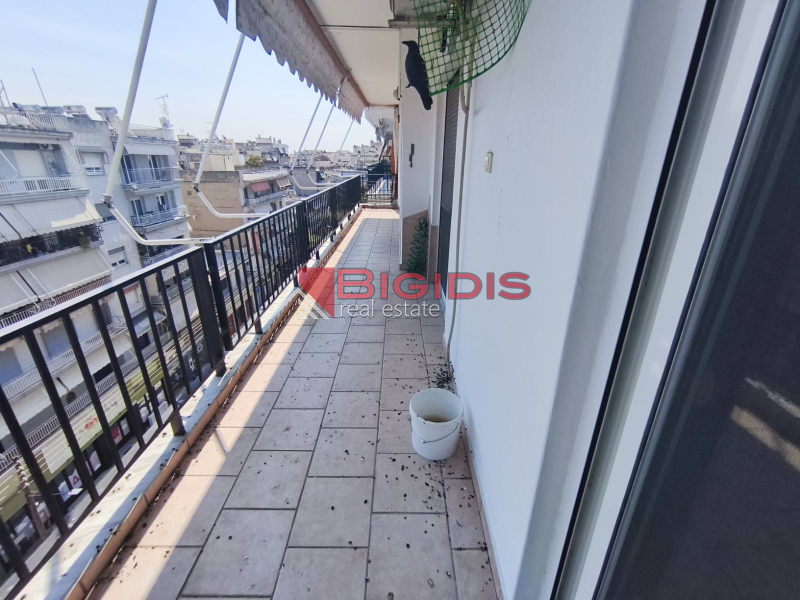 ΕΠΕΝΔΥΤΙΚΟ τριάρι ανακαινισμένο