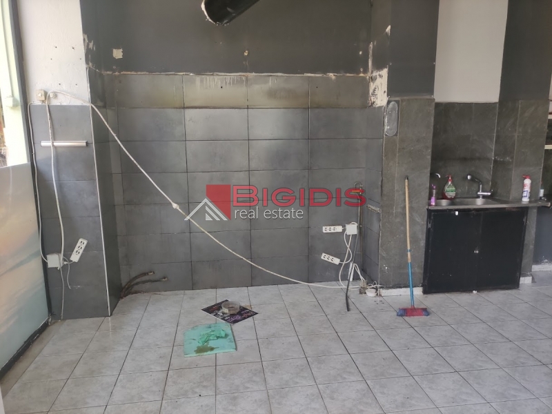 κατάστημα κέντρο απόκεντρο