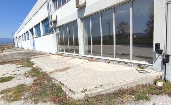 ΒΙΟΜΗΧΑΝΙΚΟΣ ΧΩΡΟΣ  4100 Μ2 ,3700 μ2 ΧΩΡΟΣ ΠΑΡΑΓΩΓΗΣ  ,ΜΕ 400 Μ2 ΓΡΑΦΕΙΑ  σε 13500 μ2 οικόπεδο κοντά στην Ε-75
