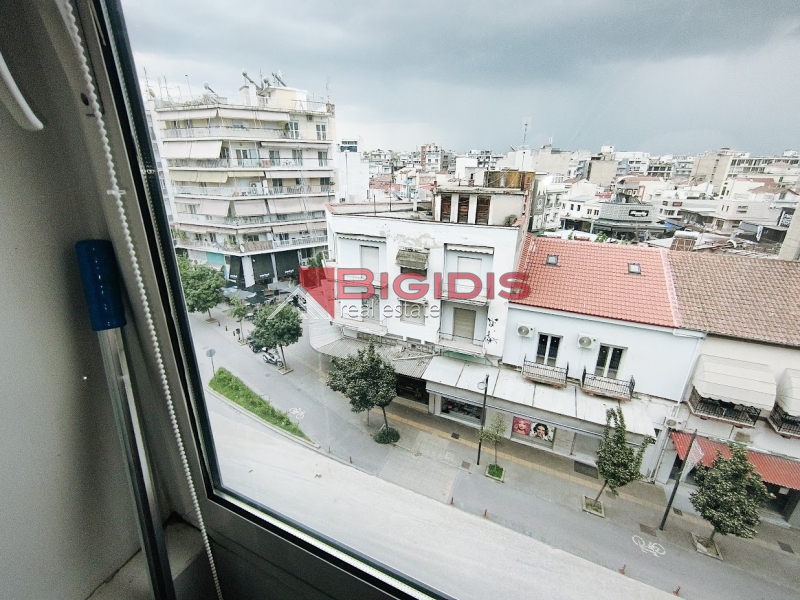 Εξαιρετικός χώρος γραφείων για επαγγελματίες