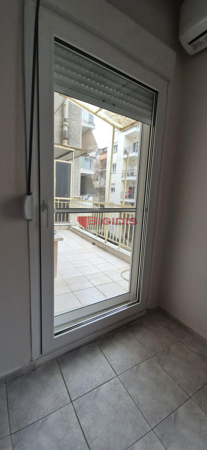 20-83716944 Γκαρσονιέρα στο κέντρο