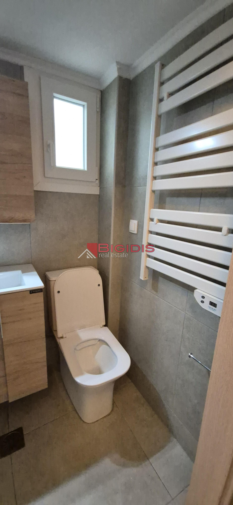 20-83718238 Γκαρσονιέρα στο κέντρο