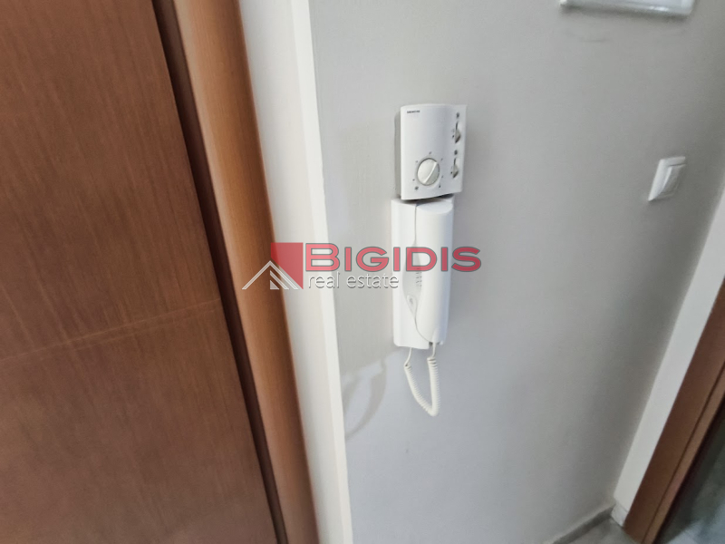 εξαιρετική γκαρσονιέρα επιπλωμένη και ηλεκτρικά