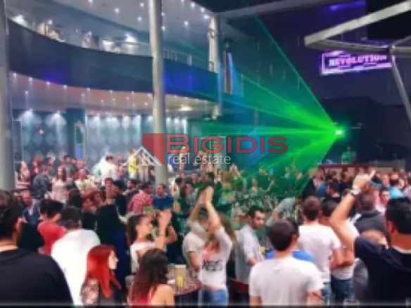 Κατάστημα για λειτουργία κέντρο διασκέδασης η αίθουσα εκδηλώσεων.