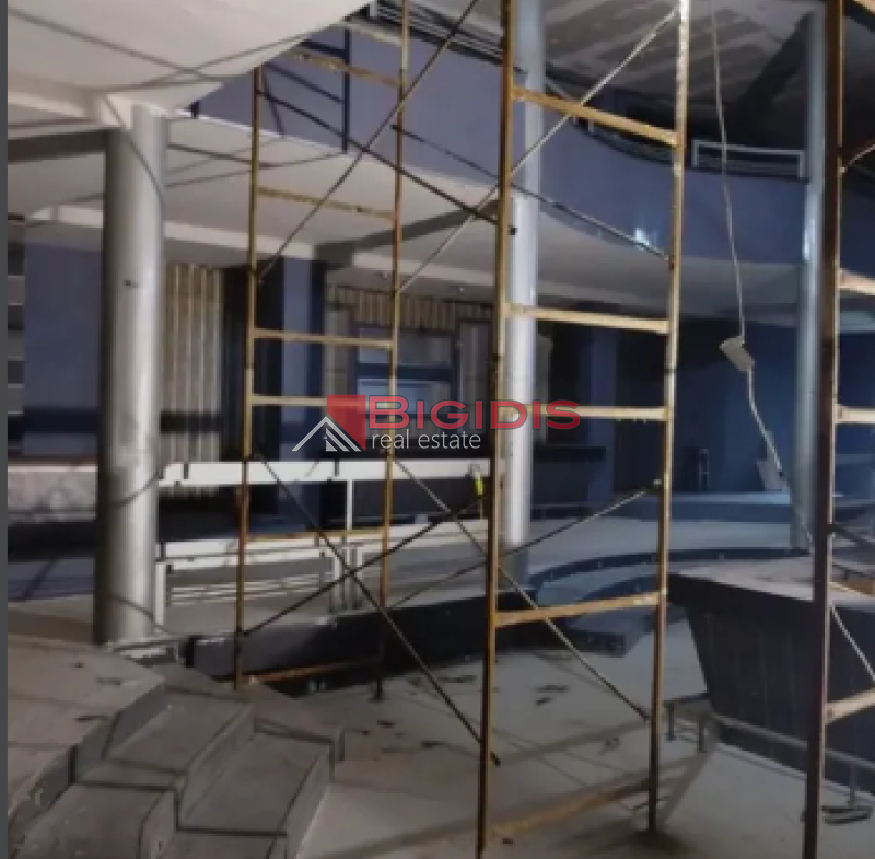Κατάστημα για λειτουργία κέντρο διασκέδασης η αίθουσα εκδηλώσεων.