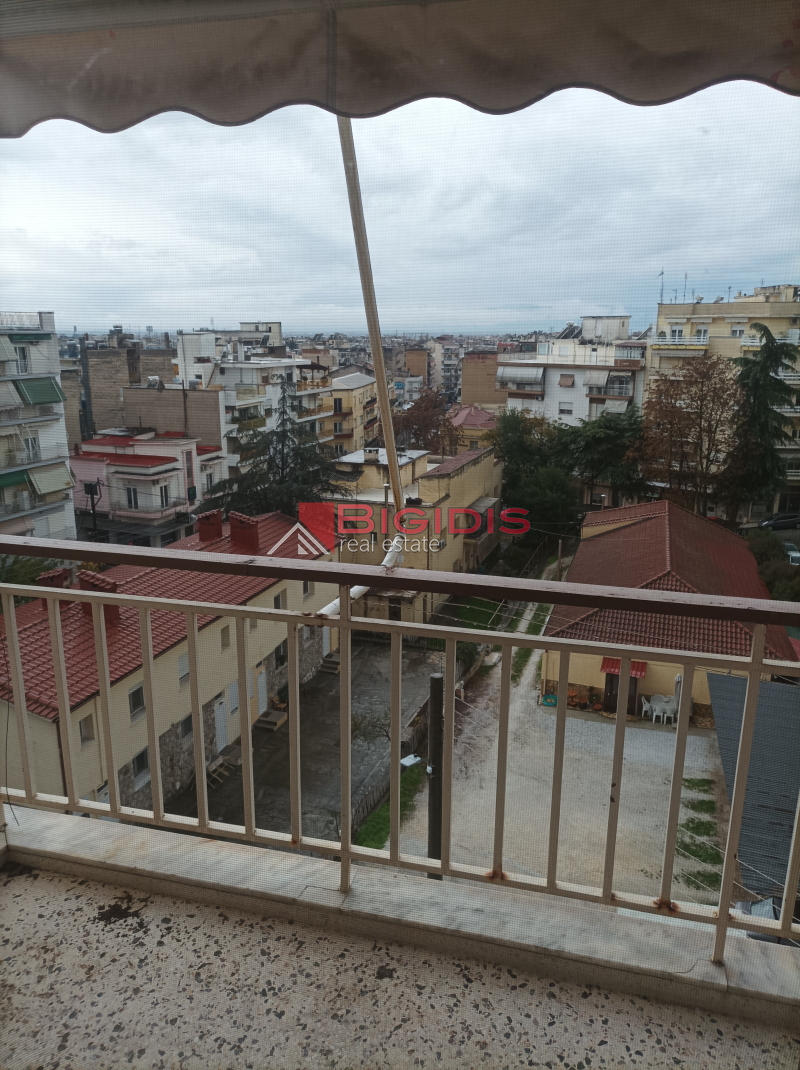 Διαμέρισμα με εμβαδόν 80 τ.μ. προς ενοικίαση στην περιοχή Τριών Ταξιαρχών