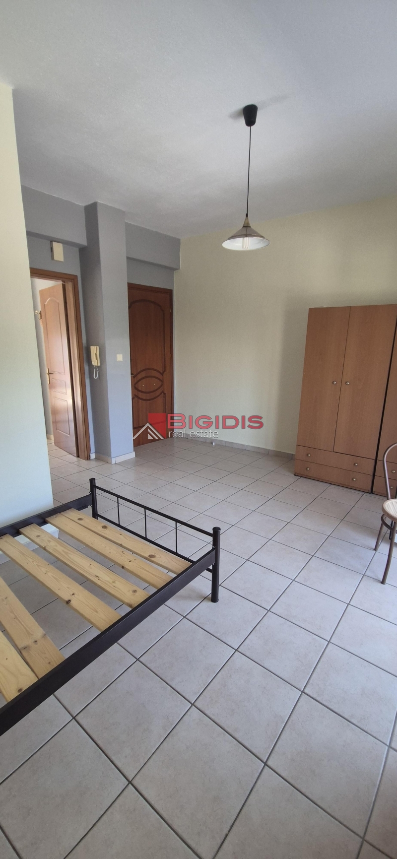 εξαιρετική  γκαρσονιέρα επιπλωμένη  για φοιτητές .