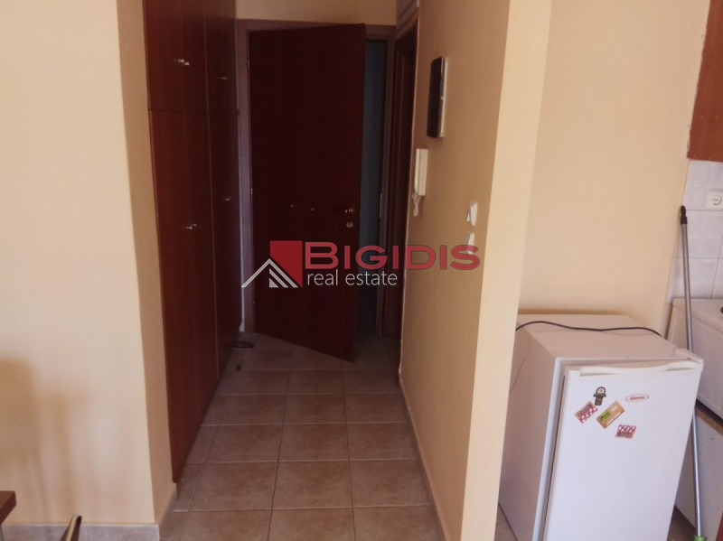 Κωδικός ακινήτου: 22441 – Σέρρες, περιοχή Πυροβολικά. Ενοικιάζεται επιπλωμένη γκαρσονιέρα στον 2ο όροφο,