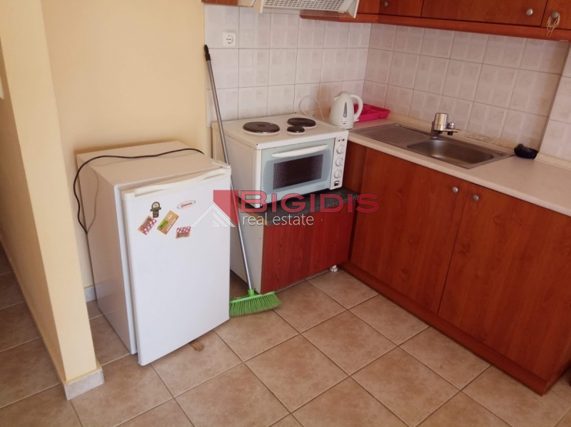 Κωδικός ακινήτου: 22441 – Σέρρες, περιοχή Πυροβολικά. Ενοικιάζεται επιπλωμένη γκαρσονιέρα στον 2ο όροφο,