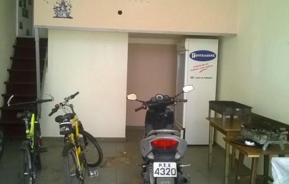 κατάστημα στο κέντρο των ΣΕΡΡΩΝ